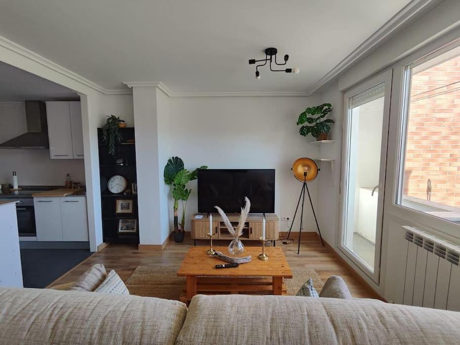 Apartamento Tranquilo En Miengo Exterior foto